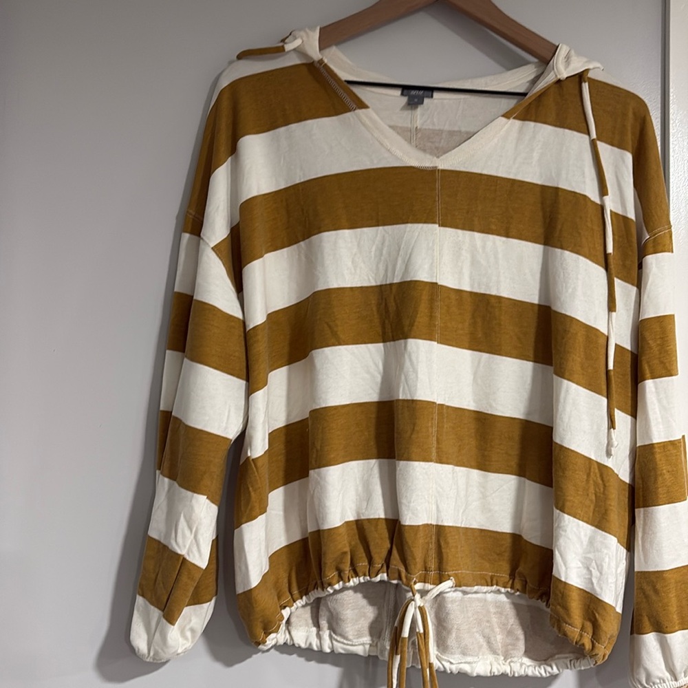 Arie oversized yellow striped top size xs